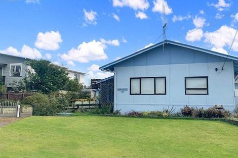 Photo of property in 6 Ruanui Street, Himatangi Beach, Foxton, 4891
