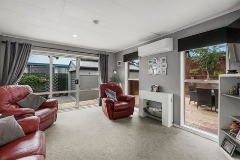 Photo of property in 140 Hay Street, Bromley, Christchurch, 8062