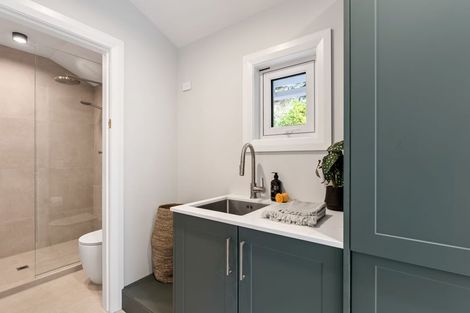 Photo of property in 1 Seaforth Terrace, Karori, Wellington, 6012