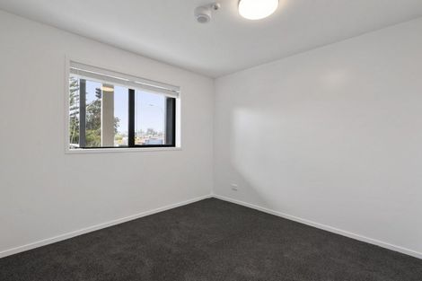 Photo of property in 1b/4045 Great North Road, Glen Eden, Auckland, 0602