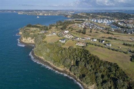 Photo of property in 328 Pinecrest Drive, Gulf Harbour, Whangaparaoa, 0930