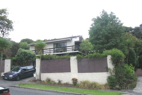 Photo of property in 42 Holyoake Place, Chatswood, Auckland, 0626