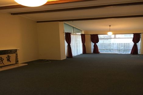 Photo of property in 47 Staverton Crescent, Mangere, Auckland, 2022