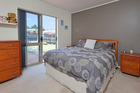 Photo of property in 3 San Antonio Way, Henderson, Auckland, 0612
