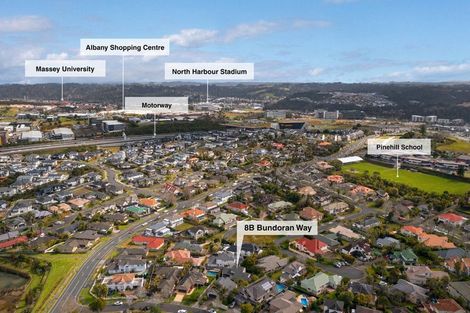 Photo of property in 2/8 Bundoran Way, Pinehill, Auckland, 0632