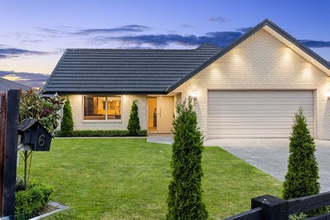 Photo of property in 6 Ambrose Place, Rangiora, 7400