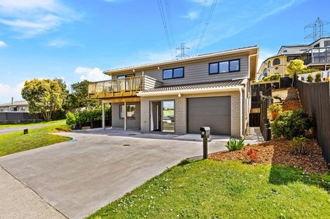 Photo of property in 50 Garton Drive, Massey, Auckland, 0614