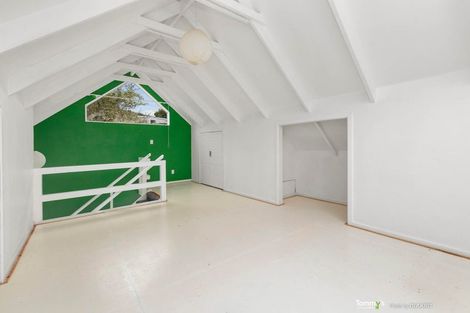 Photo of property in 2/127 Campbell Street, Karori, Wellington, 6012