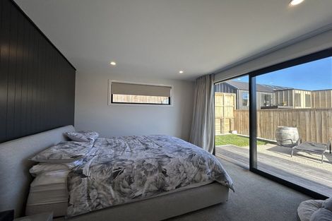 Photo of property in 34 Spur Ridge Rise, Jacks Point, 9371