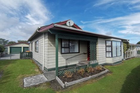Photo of property in 124 Davie Street, Hokitika, 7810