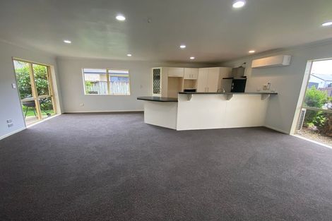 Photo of property in 3 Cairns Crescent, Rototuna, Hamilton, 3210