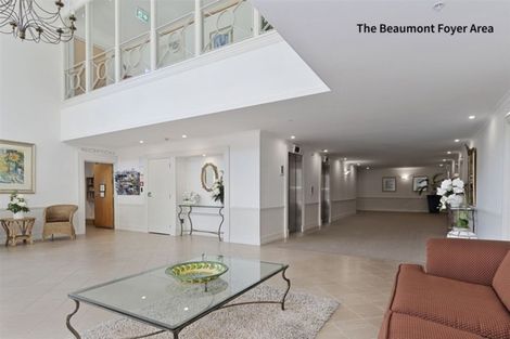 Photo of property in 12 Maunganui Road, Mount Maunganui, 3116