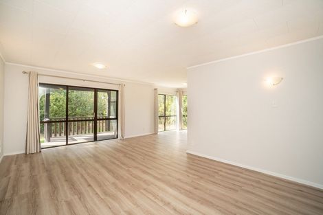 Photo of property in 765 Makerua Road, Tokomaru, Palmerston North, 4474