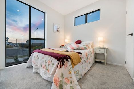 Photo of property in 41 Puhikawa Street, Massey, 0614