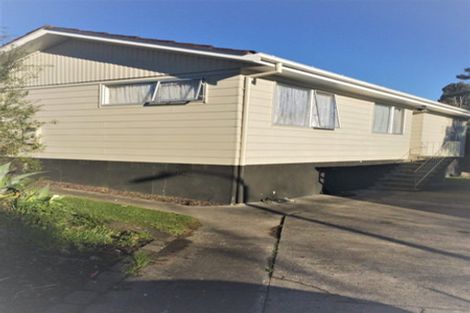 Photo of property in 52 Hartley Terrace, Massey, Auckland, 0614