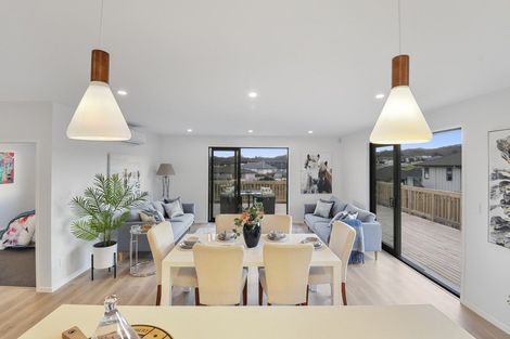 Photo of property in 25 Helenvale Crescent, Pokeno, 2402