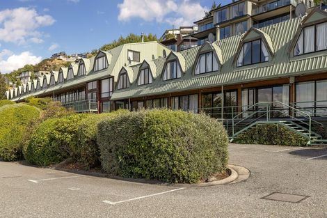 Photo of property in Goldridge Apartments, 2/43 Goldridge Way, Queenstown, 9300