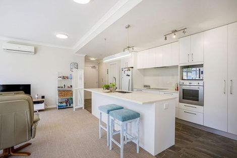Photo of property in 66 Panorama Heights, Orewa, 0931