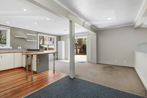 Photo of property in 150 Tirohanga Road, Tirohanga, Lower Hutt, 5010