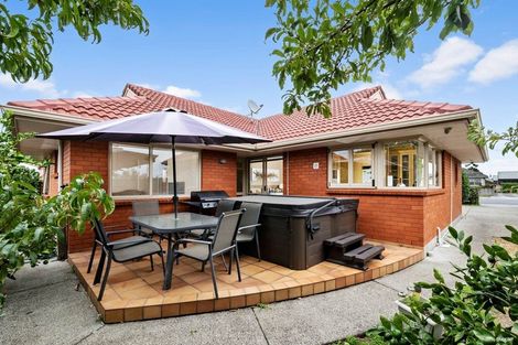 Photo of property in 15 Prictor Street, Papakura, 2110