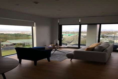 Photo of property in Frank Sargeson Apts, 407/80 Anzac Street, Takapuna, Auckland, 0622