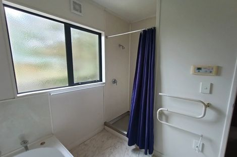 Photo of property in 21 Ladbrooke Drive, Newlands, Wellington, 6037