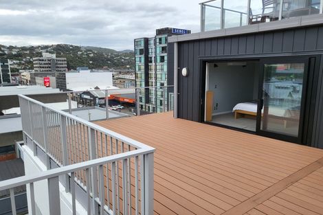 Photo of property in Endeavour Apartments, 125u5 Thorndon Quay, Pipitea, Wellington, 6011