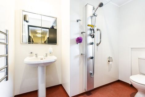 Photo of property in 122 Cashmere Avenue, Khandallah, Wellington, 6035