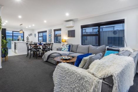 Photo of property in 39 Karearea Avenue, Kenepuru, Porirua, 5022