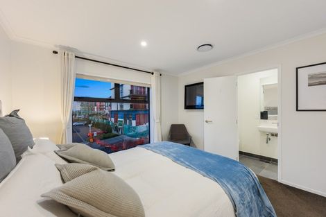 Photo of property in 36 Pennant Street, Long Bay, Auckland, 0630