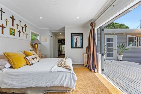 Photo of property in 1/73 Birkdale Road, Birkdale, Auckland, 0626