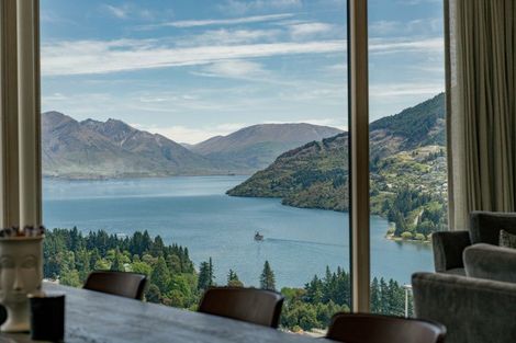 Photo of property in 32 Edinburgh Drive, Queenstown, 9300