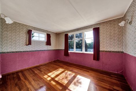 Photo of property in 65 Turuturu Road, Hawera, 4610