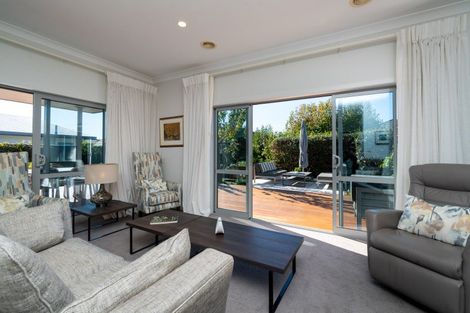 Photo of property in 29 Whakatomo Place, Havelock North, 4130