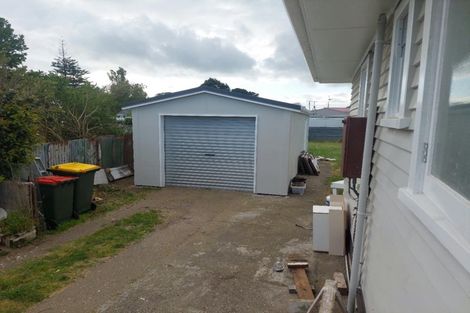 Photo of property in 18 Puriri Street, Hawera, 4610