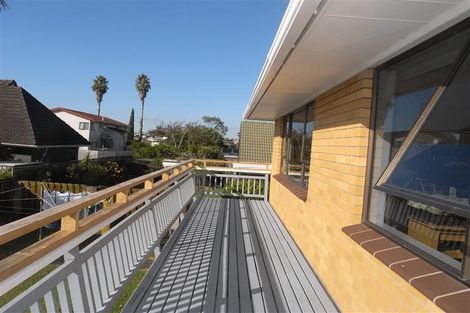 Photo of property in 179 Hobsonville Road, Hobsonville, Auckland, 0618