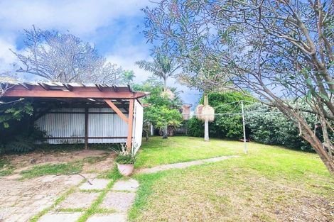 Photo of property in 20 Carole Crescent, Pakuranga, Auckland, 2010