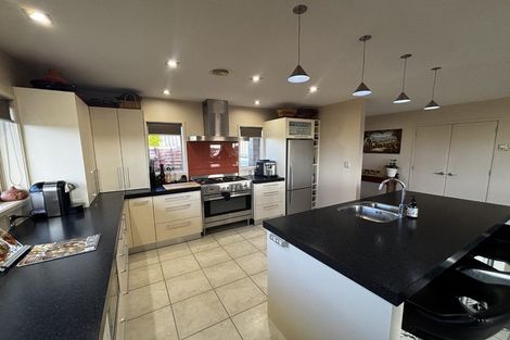 Photo of property in 58 Karamea Street, Whalers Gate, New Plymouth, 4310
