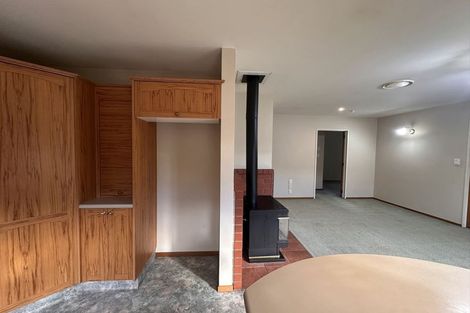 Photo of property in 2 Yarrum Lane, Avonhead, Christchurch, 8042