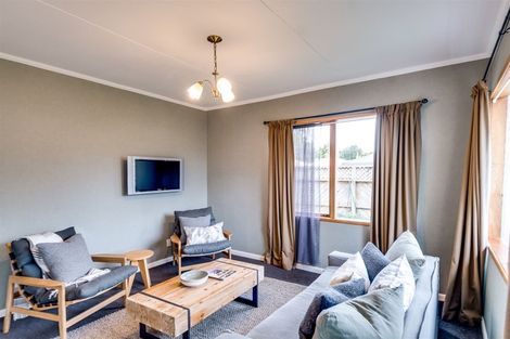 Photo of property in 2/100 Avondale Road, Taradale, Napier, 4112