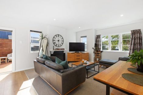 Photo of property in 44 Hardy Street, Waterloo, Lower Hutt, 5011