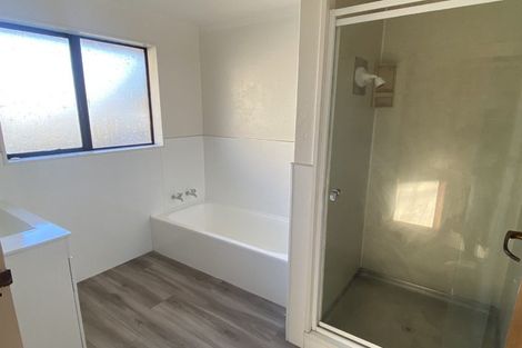 Photo of property in 105 Great North Road, Winton, 9720