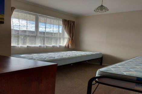 Photo of property in 18 Rewarewa Crescent, Waikanae, 5036