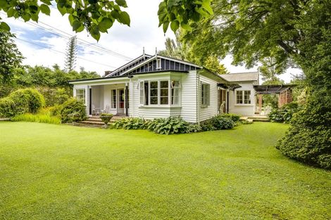 Photo of property in 37 Farmlet Road, Karamu, Hastings, 4172