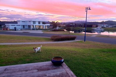 Photo of property in 70 Leeward Drive, Whitianga, 3510