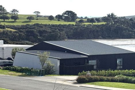 Photo of property in 15 Maataitai Road, Raglan, 3225