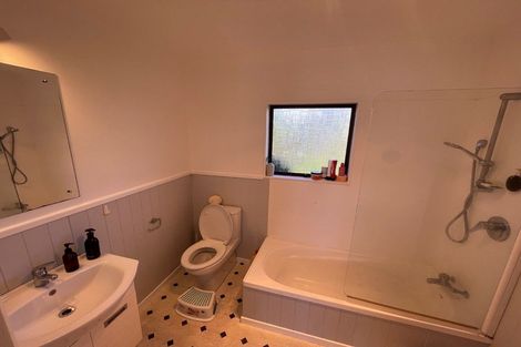 Photo of property in 1/1 Silvan Place, Bell Block, New Plymouth, 4312