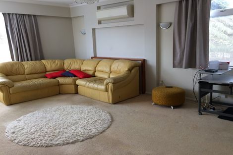 Photo of property in 49 The Parade, Island Bay, Wellington, 6023