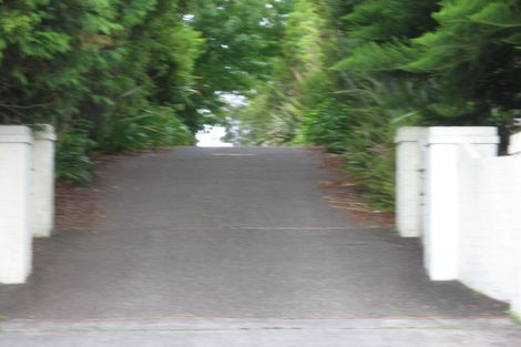 Photo of property in 2/61 Stanley Road, Glenfield, Auckland, 0629