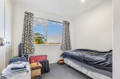 Photo of property in 14 Kemp Road, Massey, Auckland, 0614